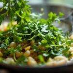 Aggiunta della rucola e vino