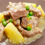 spezzatino-manzo-patate-piselli