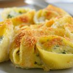 lumaconi-al-forno-con-ricotta-spinaci-parmigiano