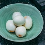 Piatto con uova sode