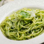 spaghetti-pesto-cime-di-rapa