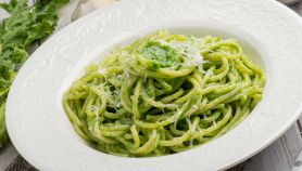 Spaghetti al pesto di cime di rapa