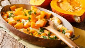 Zucca in padella con mozzarella