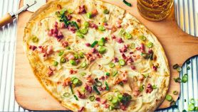 Tarte flambée alsaziana