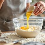 Burro, zucchero e torli d'uovo