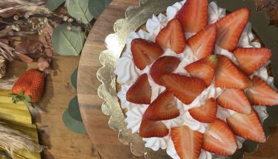 Torta con Fragole e Panna