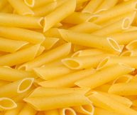 Lungi dal non essere in grado di trattenere i sughi, le penne lisce sono ottime per numerose preparazioni: scopriamo i loro valori nutrizionali e gli usi