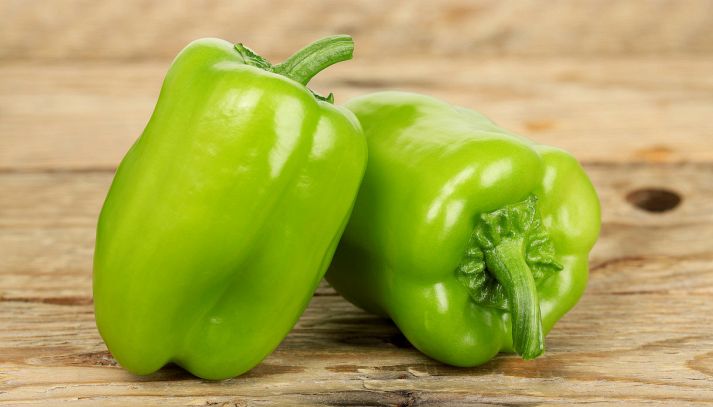 I peperoni verdi, dal sapore leggermente più amaro di quello delle altre varietà di peperoni, sono molto usati in cucina: ecco i loro valori nutrizionali