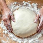 lavorazione impasto pizza margherita