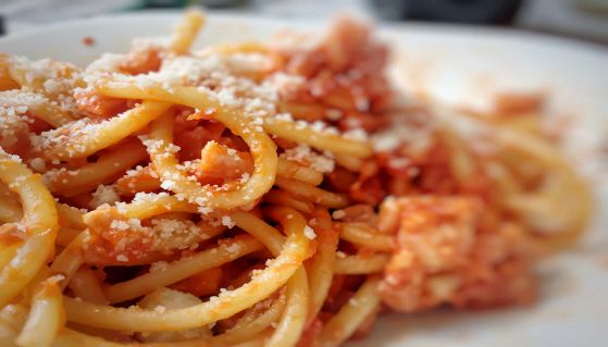 Deliziosi spaghetti all'amatriciana