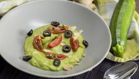 Vellutata di zucchine e avocado
