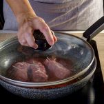 involtini-di-manzo-con-olive-e-capperi-7