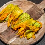 frittata con fiori di zucca