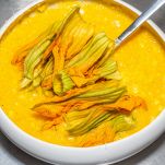 frittata con fiori di zucca
