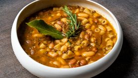 minestra di pasta con legumi