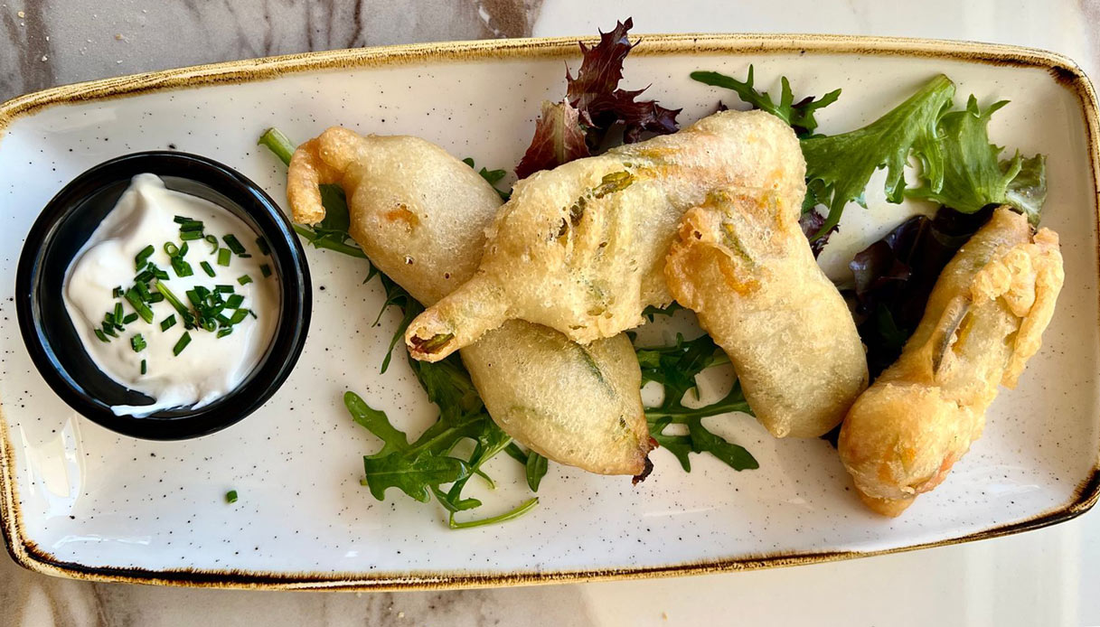 Fiori di zucca in pastella