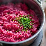 Risotto rosso alla barbabietola pronto
