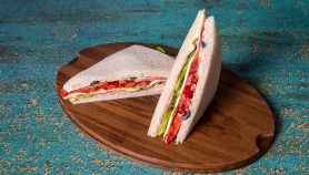 Gustosi tramezzini al prosciutto formaggio