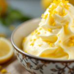 Gelato al limone pronto