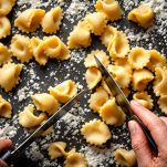 preparazione orecchiette