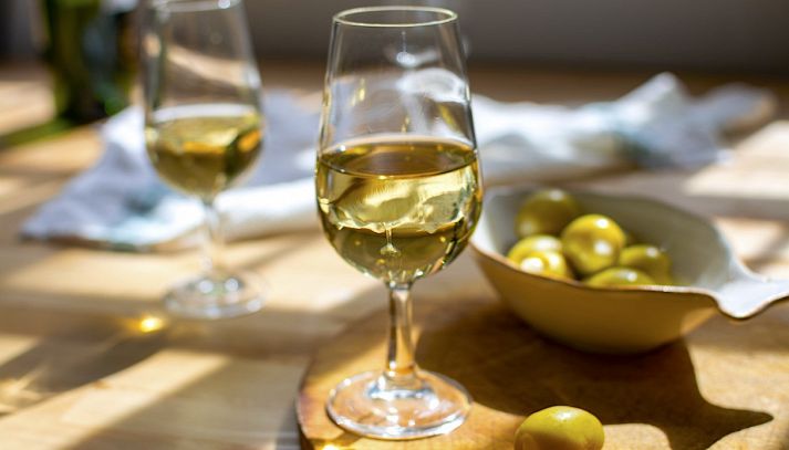 Il bicchiere di vino Valle d'Aosta Chardonnay DOC