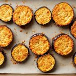 Cottura in forno delle melanzane panate