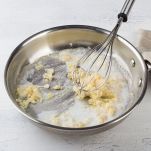 dreamstime_m_289071041-burro-e-farina