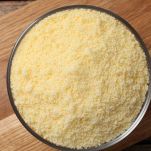 mescolate il parmigiano grattugiato con il pangrattato