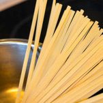 Scolate le fettuccine