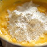 L'aggiunta di burro e farina