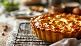 Torta salata con radicchio