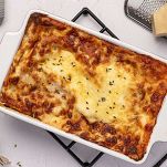 Una volta sfornate, lasciate riposare le lasagne per 10 minuti
