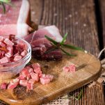 prosciutto crudo tritato grossolanamente