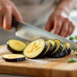 melanzane sul tagliere