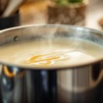 Preparazione della crema al cioccolato