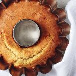 Ciambellone appena sfornato