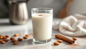 Latte di mandorle