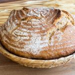 Pane con lievitazione nel cestino
