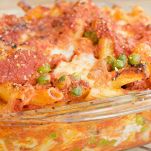 Sfornate la pasta al forno e lasciatela riposare