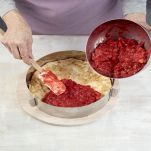 Coulis di fragole su torta