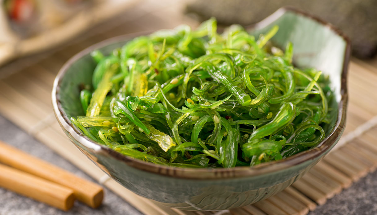 Alga nori: proprietà e benefici, ricette ed utilizzi in cucina