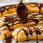 Éclair al cioccolato