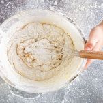 Farina, uova e zucchero