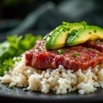 Carne e avocado