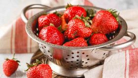 Come lavare correttamente le fragole per eliminare i pesticidi