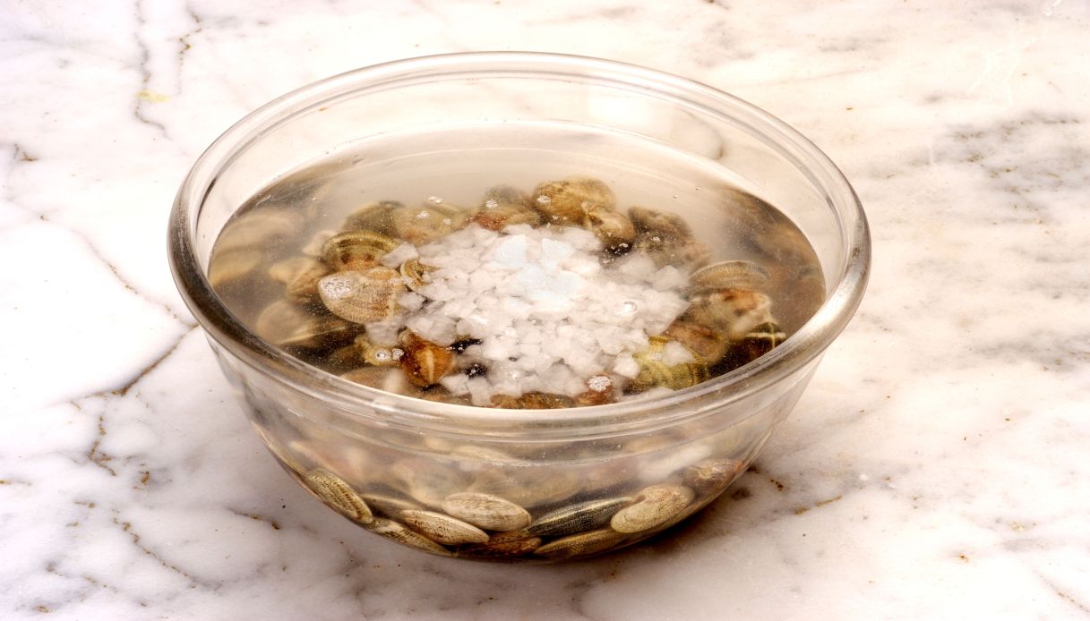 Come pulire le vongole_step_1