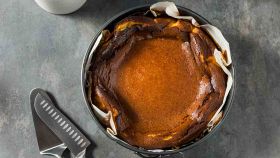 Come rimediare a una torta bruciata