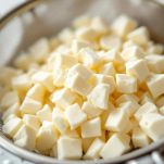 La preparazione della mozzarella