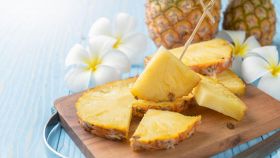 Come pulire e tagliare l'ananas