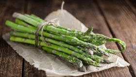 Come pulire e cuocere gli asparagi